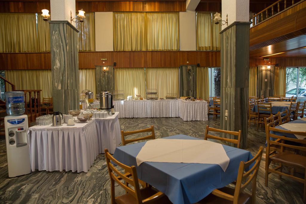 Hotel Liberty Missolonghi Экстерьер фото