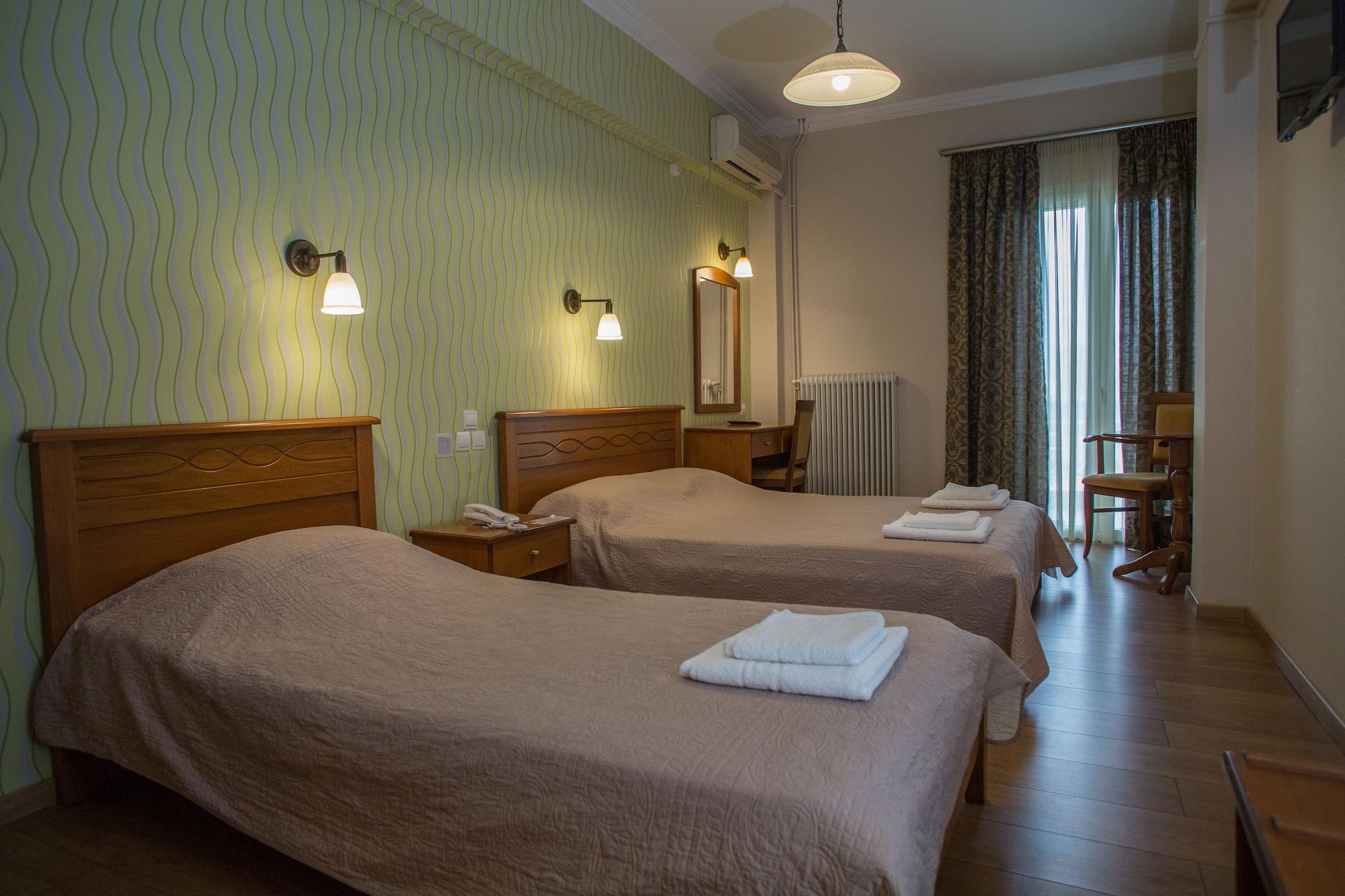 Hotel Liberty Missolonghi Экстерьер фото