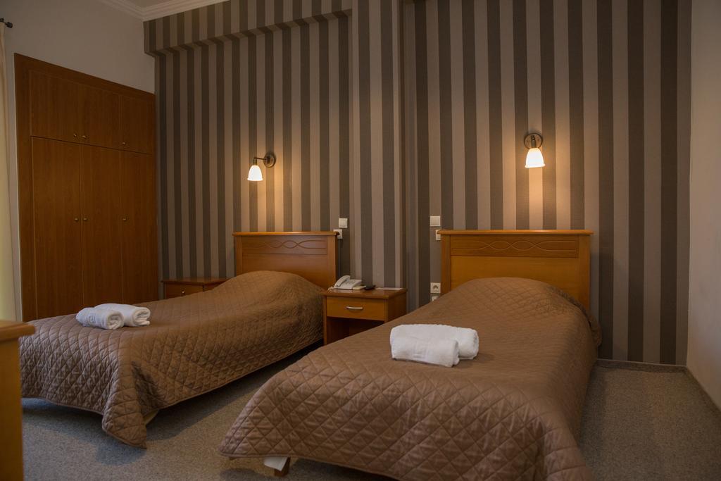 Hotel Liberty Missolonghi Экстерьер фото