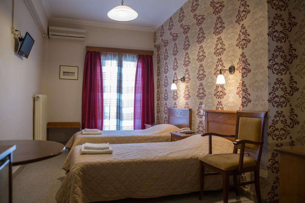 Hotel Liberty Missolonghi Экстерьер фото